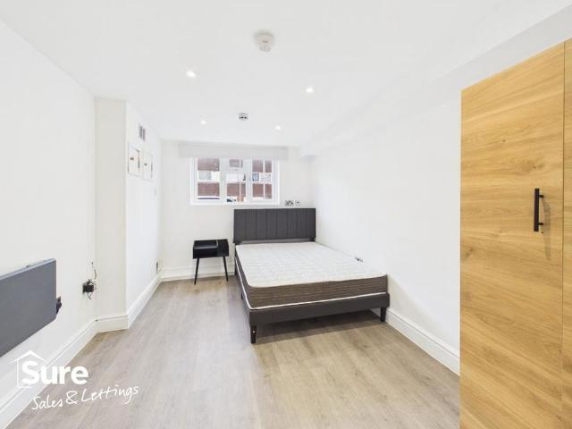 1 bedroom townhouse to rent