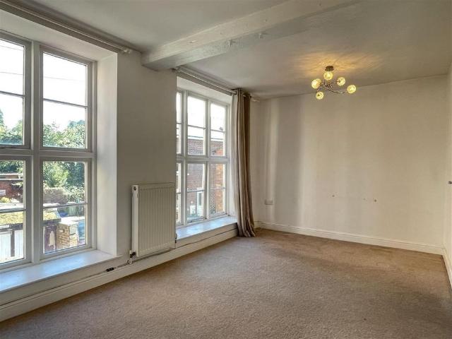 1 bedroom townhouse to rent