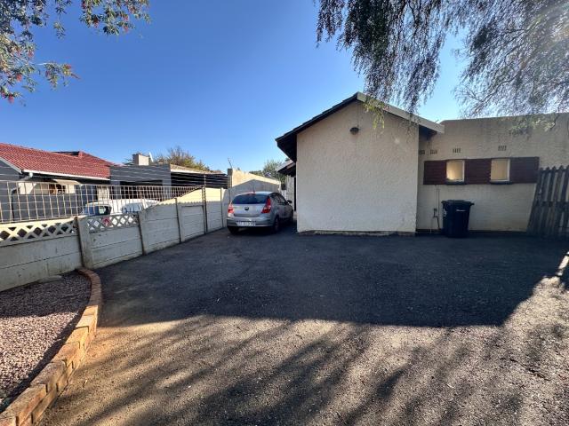 1 Bedroom Townhouse To Rent in Croydon
