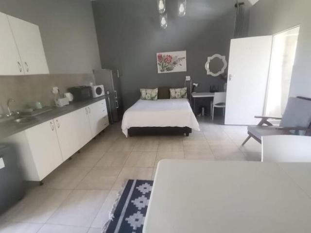 1 Bedroom Townhouse to Rent in Kyalami Ah