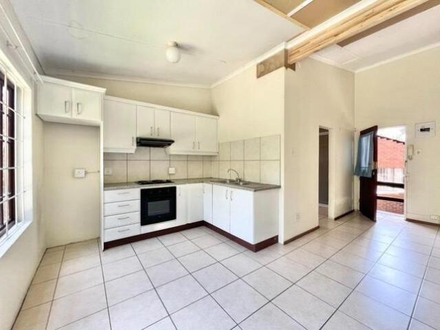 1 Bedroom Townhouse to Rent in Hayfields