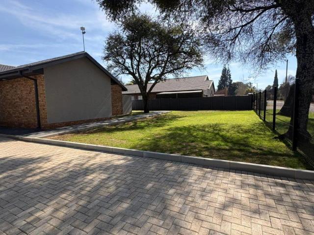 1 Bedroom Townhouse to Rent in Wilkoppies