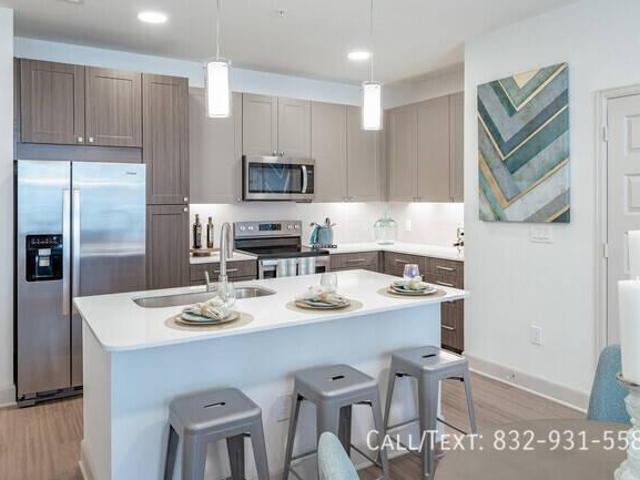 1 bedroom, Tomball TX 77375 96294589