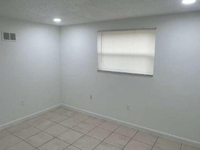 1 bedroom, Tampa FL 33613 LS101808263