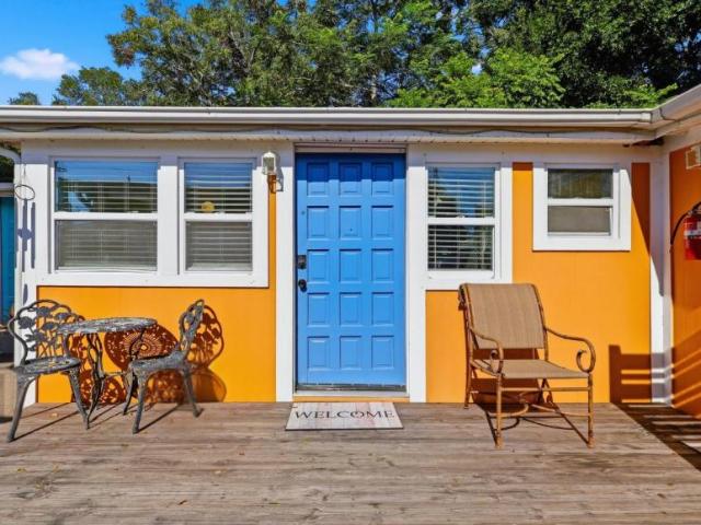 1 bedroom, Tarpon Springs FL 34689 LS105392562