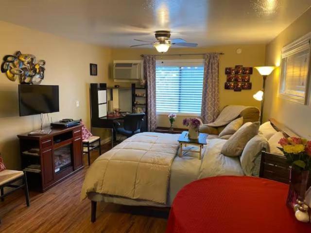 1 bedroom, Temecula CA 92590 101337278