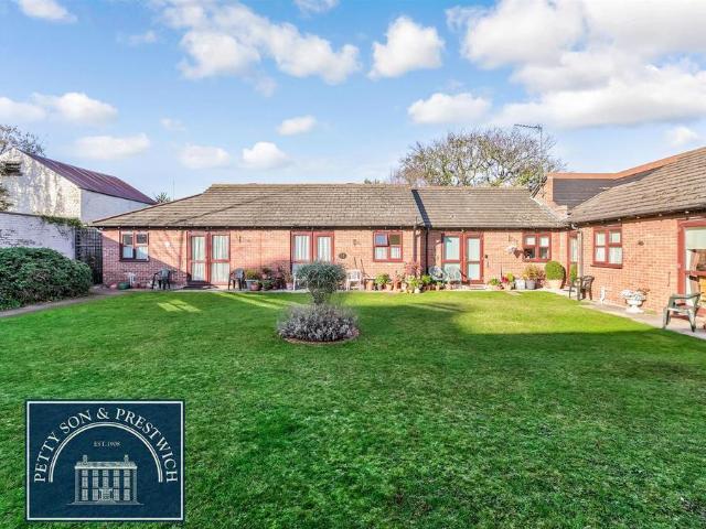 1 bedroom terraced bungalow for sale