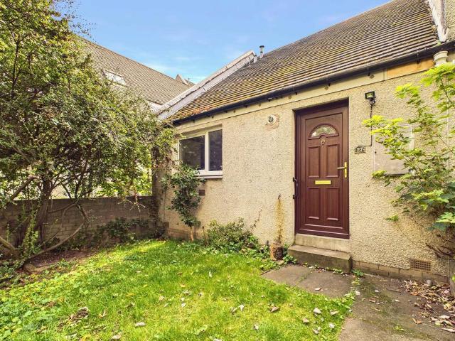 1 bedroom terraced bungalow for sale