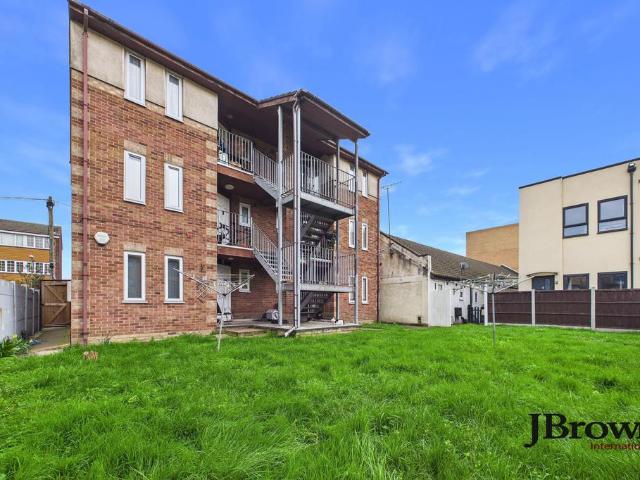 1 bedroom terraced bungalow for sale