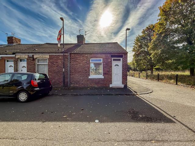 1 bedroom terraced bungalow for sale