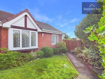 1 bedroom terraced bungalow for sale
