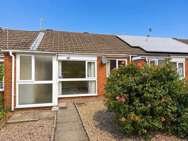 1 bedroom terraced bungalow for sale