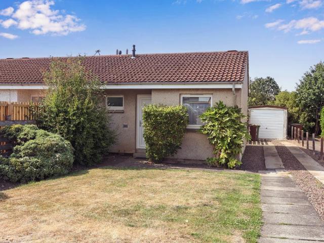 1 bedroom terraced bungalow for sale