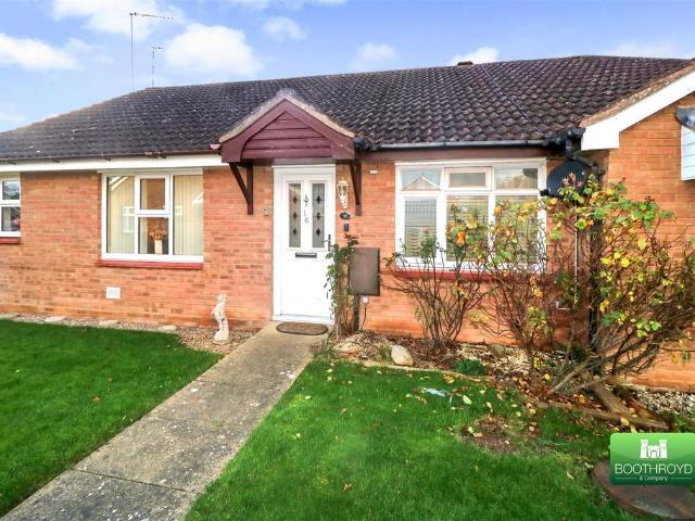 1 bedroom terraced bungalow for sale