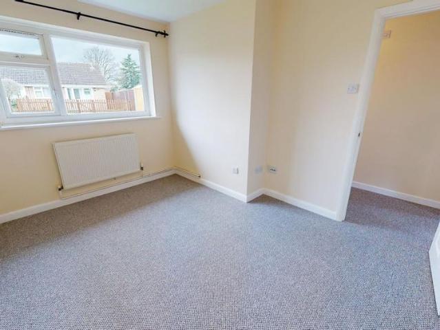 1 bedroom terraced bungalow to rent