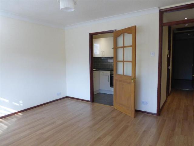 1 bedroom terraced bungalow to rent