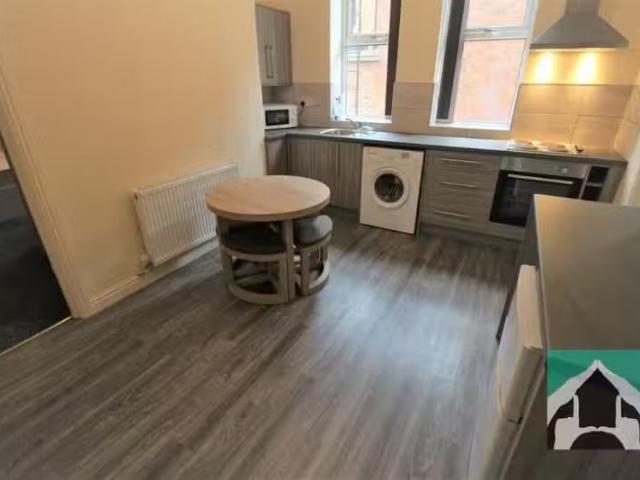 1 bedroom terraced house for rent in Bristol Road, Birmingham.