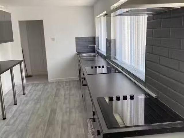 1 bedroom terraced house for rent in Hope Street, West Bromwic.