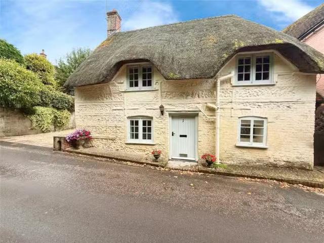 1 bedroom terraced house for rent in South Holme, Stourpaine.