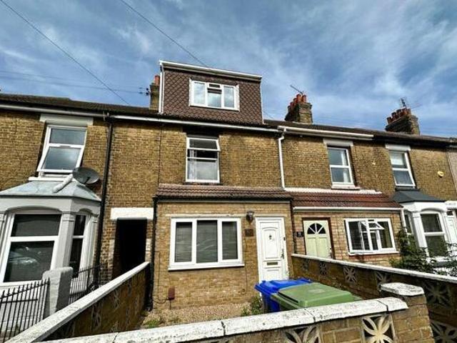 1 Bedroom Terraced House For Rent In Sittingbourne, Kent