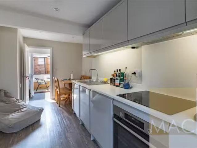 1 bedroom terraced house for rent in St. Andrews Street North.