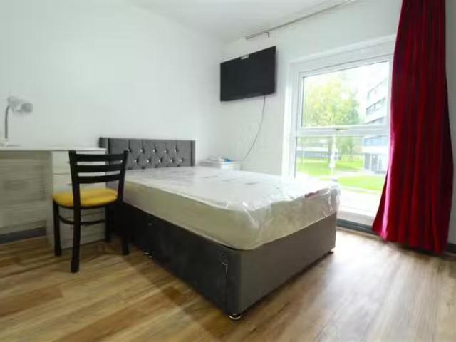 1 bedroom terraced house for rent in Room 3, Huntly Road, Birm.