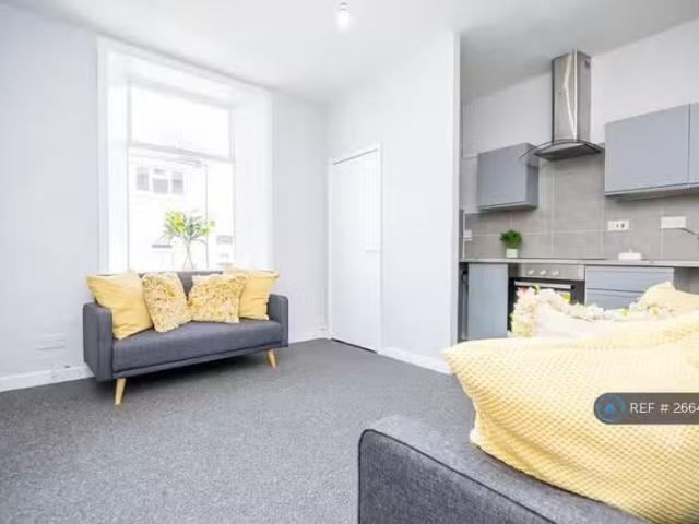 1 bedroom terraced house for rent in Veevers Street, Padiham.