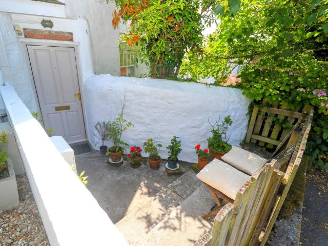 1 bedroom terraced house for sale