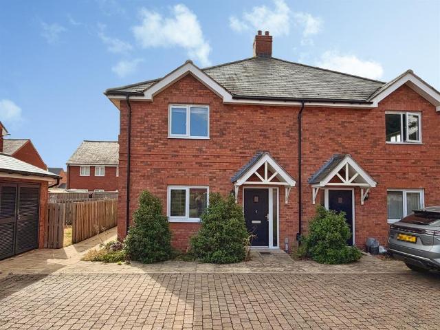 1 bedroom semi detached house for sale