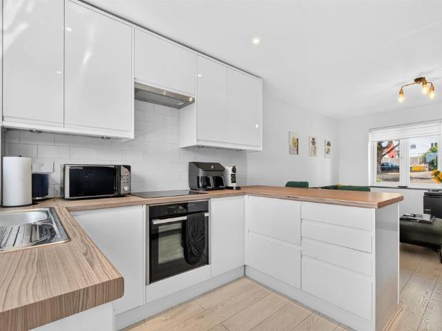 1 bedroom terraced house for sale