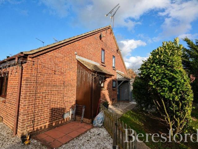 1 bedroom semi detached house for sale