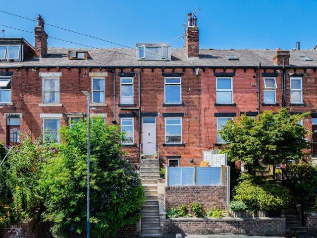 1 bedroom terraced house for sale