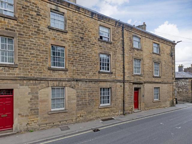 1 bedroom terraced house for sale