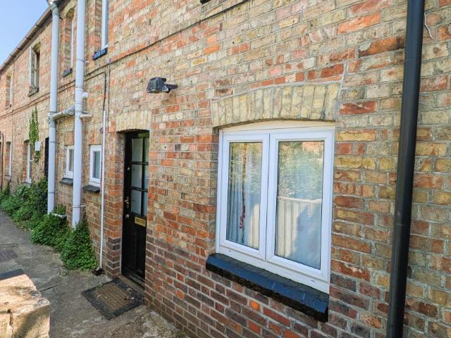 1 bedroom terraced house for sale