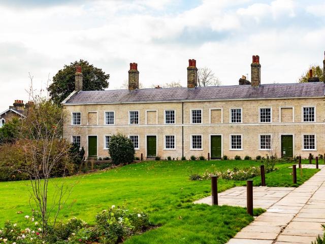 1 bedroom terraced house for sale