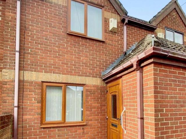 1 bedroom terraced house for sale