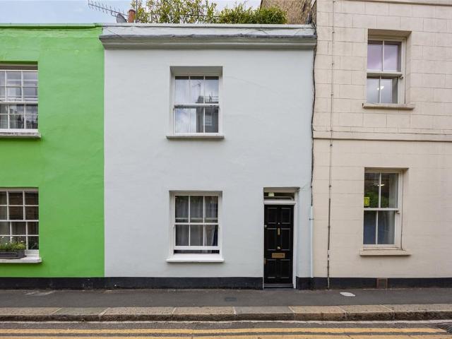 1 bedroom terraced house for sale