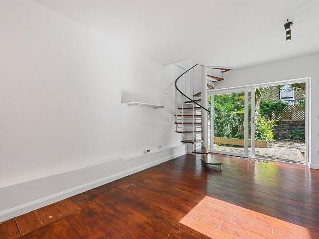 1 bedroom terraced house for sale
