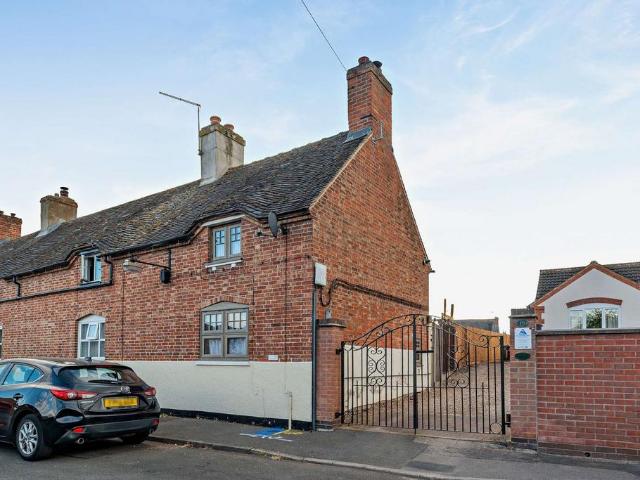 1 bedroom terraced house for sale