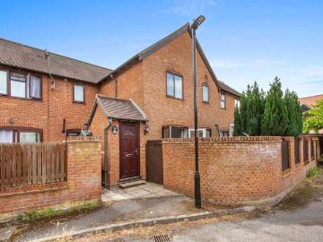 1 bedroom terraced house for sale