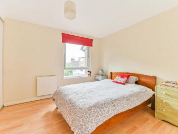 1 bedroom terraced house for sale