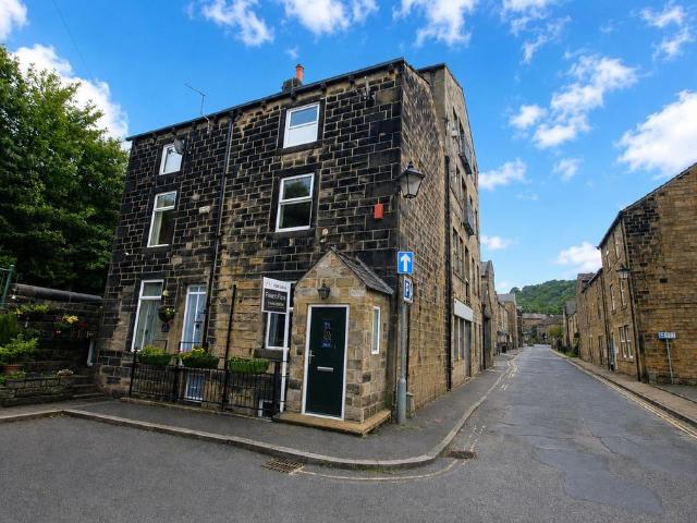 1 bedroom end of terrace house for sale