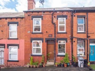 1 bedroom terraced house for sale