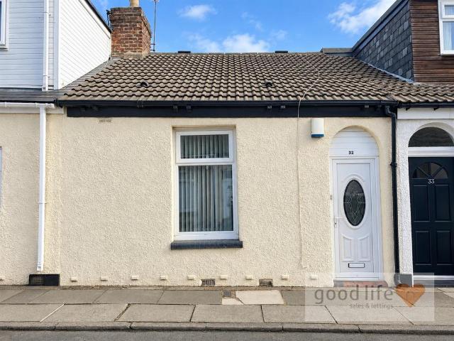 1 bedroom terraced house for sale