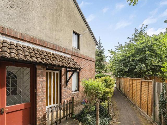 1 bedroom terraced house for sale