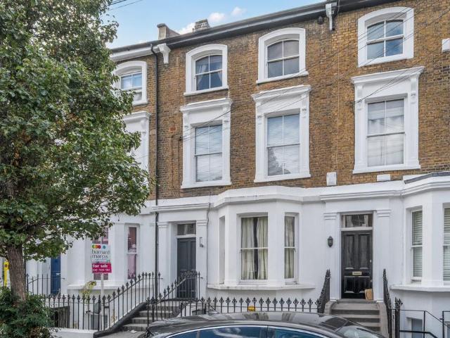 1 bedroom terraced house for sale