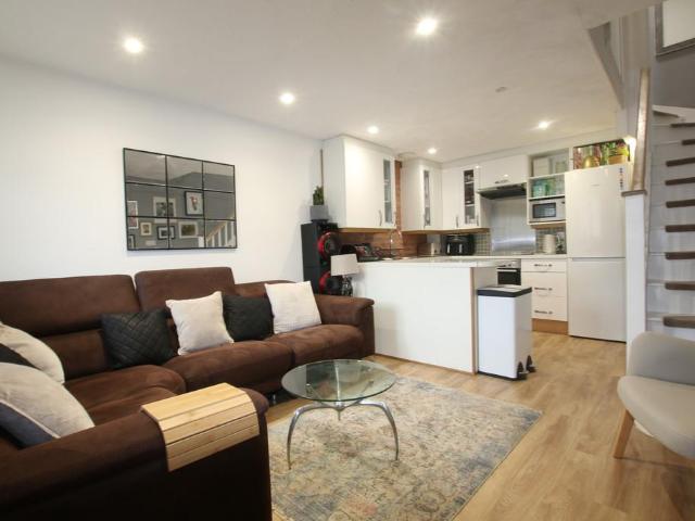 1 bedroom terraced house for sale