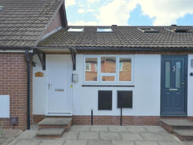 1 bedroom terraced house for sale