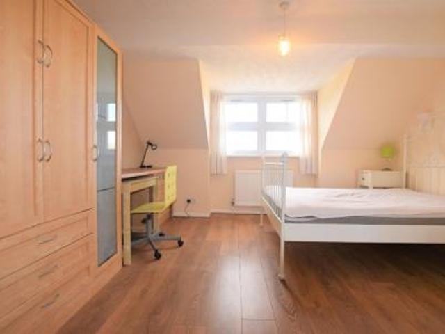 1 bedroom Terraced House To Let