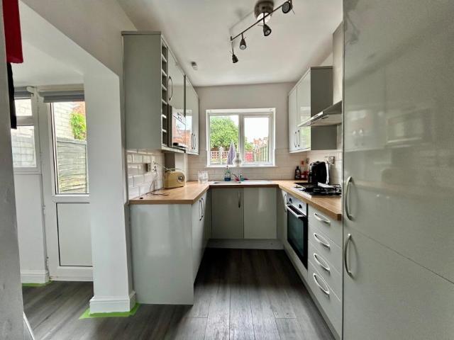 1 bedroom Terraced House To Let